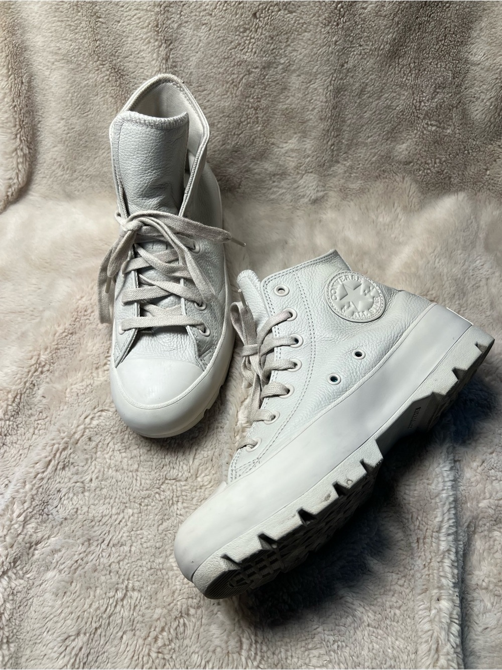 Converse Chuck Taylor All Star High Top Lugged Shoes White Women Size 7 platform